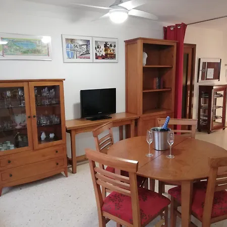 Ideally Located On Apartman *