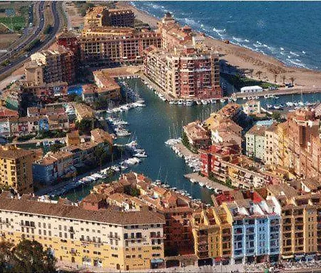 Ideally Located On Apartment Port Saplaya